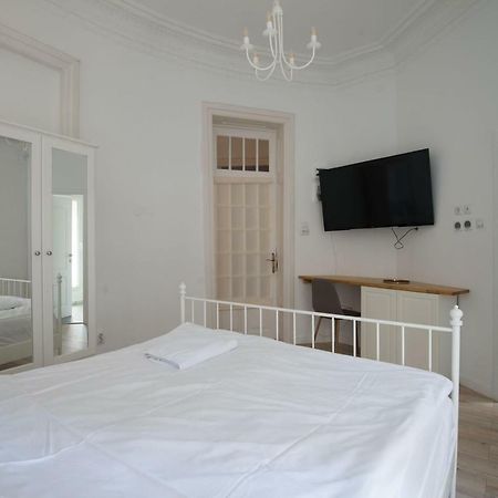 George Enescu Suites Bukarest Exterior foto